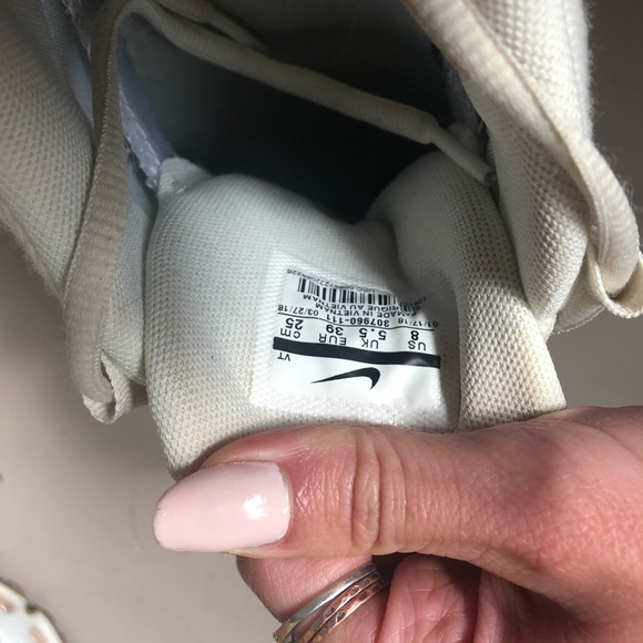 SOLD - Picture 4 of 6